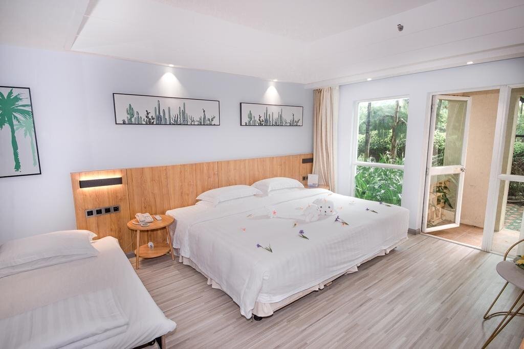 Территория Cactus Resort Sanya By Gloria 4*