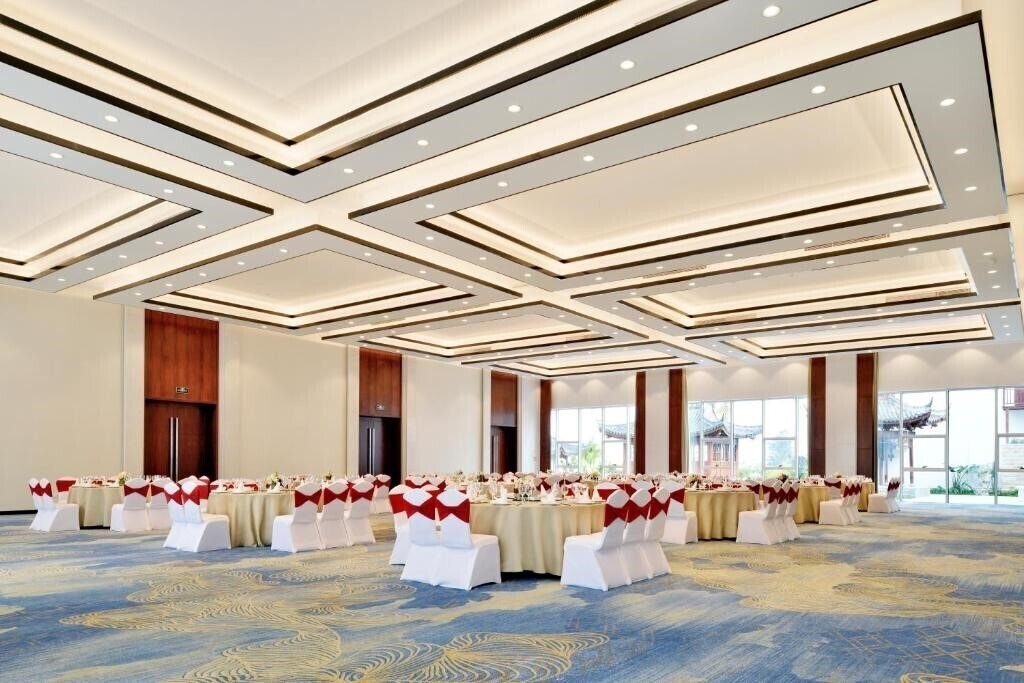 Изображение Palace Resort & Spa Yalong Bay Sanya 5*