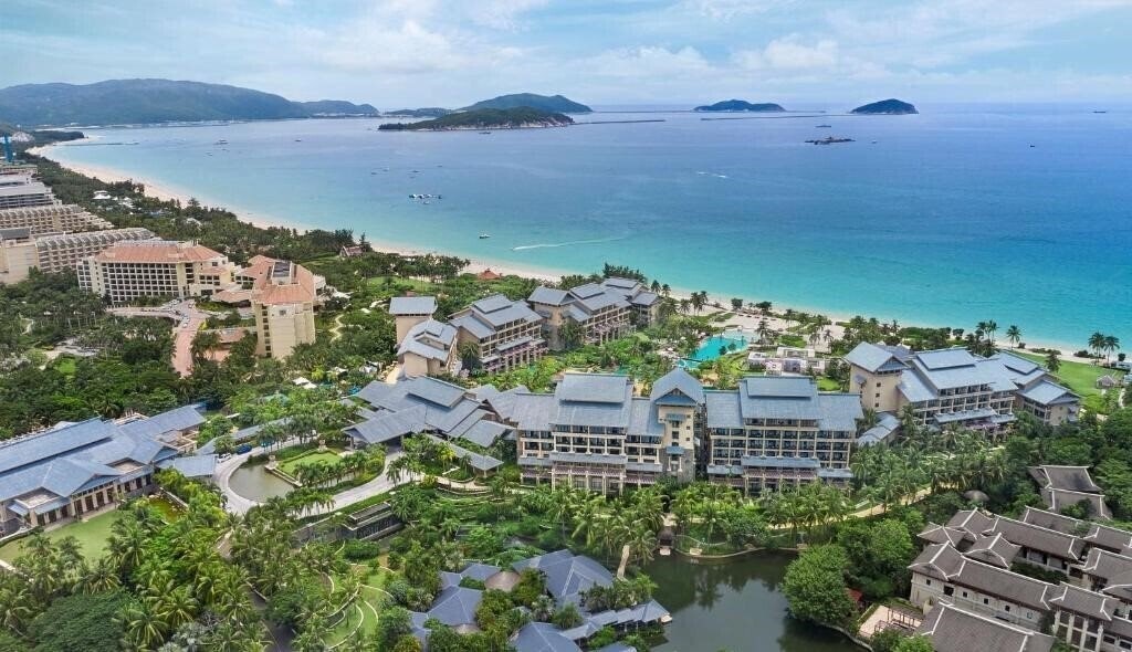 Вид Hilton Sanya Yalong Bay Resort & Spa 5*