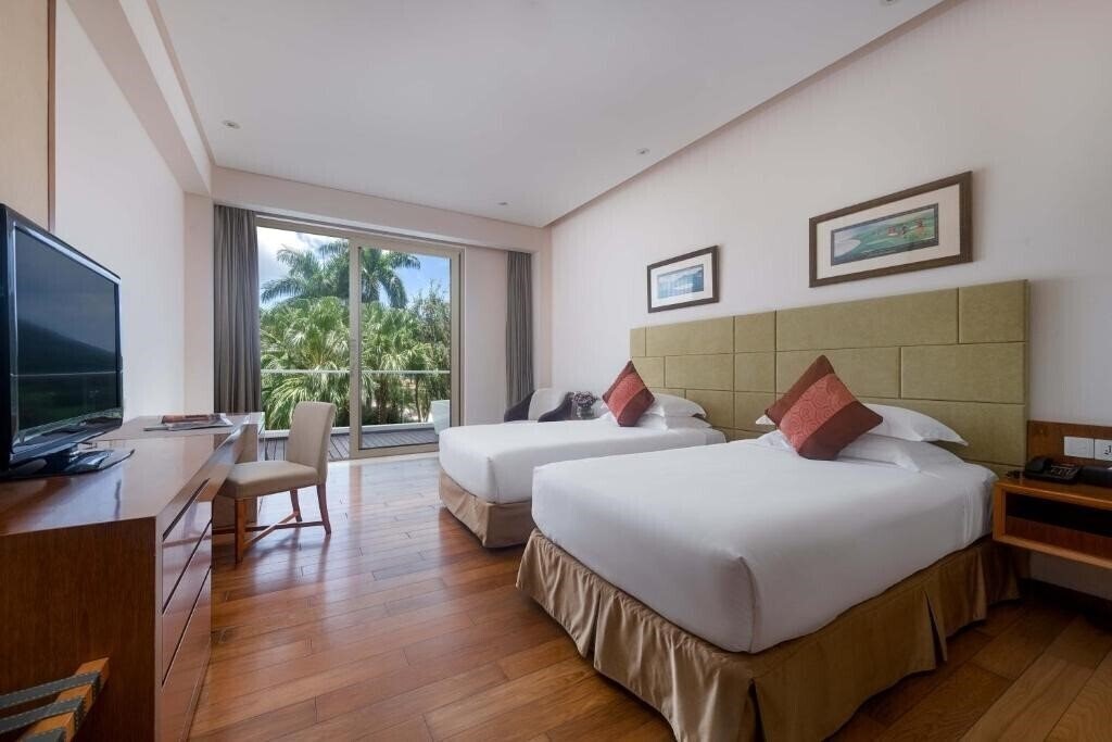 Фото Mingshen Golf & Bay Resort Sanya 4*