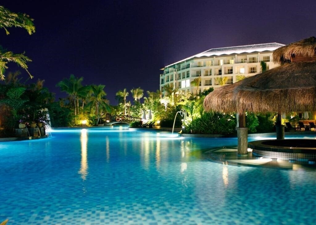 Территория Mingshen Golf & Bay Resort Sanya 4*