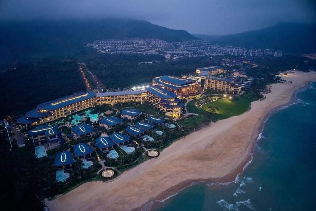 Готель The Westin Shimei Bay Resort 5*