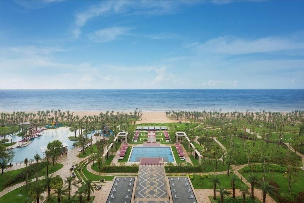 Панорама Hilton Haikou Meilan 5*