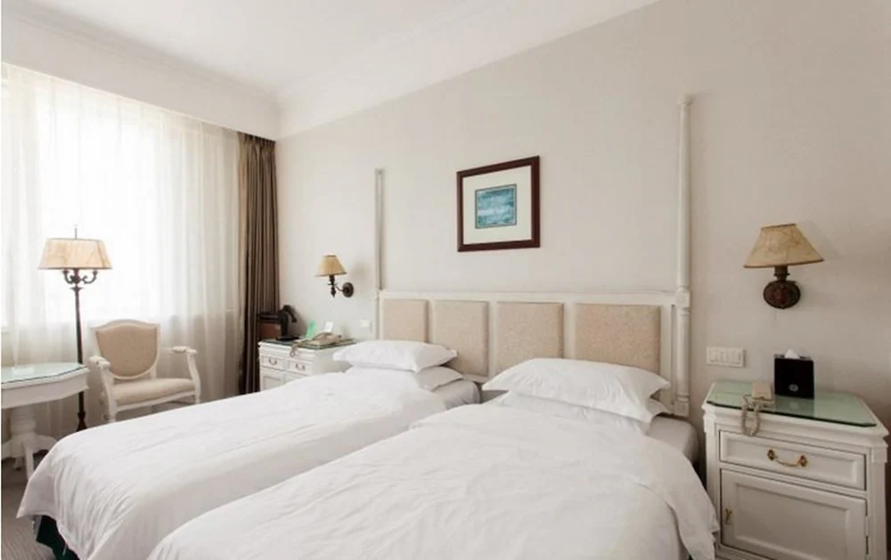 Фотография Golden Coast Lawton Hotel 5*