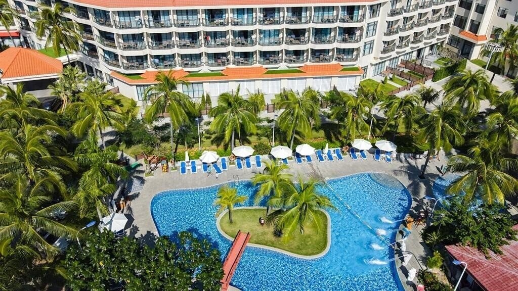 Апартаменты South China (ex. Sanya South China Hotel) 4*