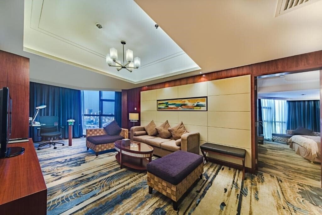 Вид Haikou Mingguang Shengyi Hotel 5*