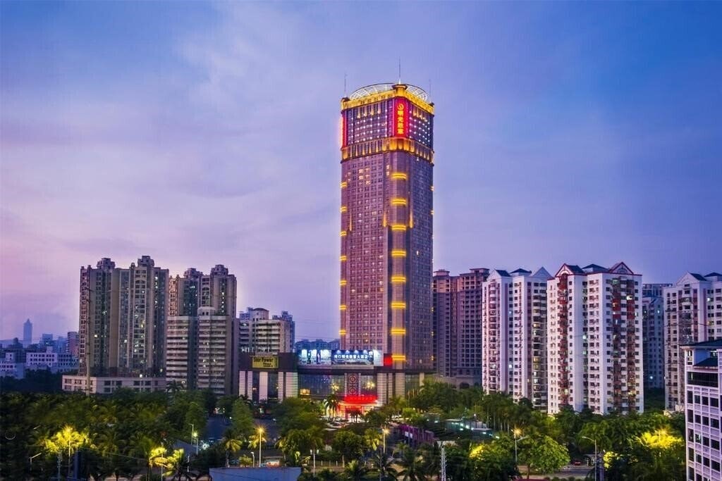 Апартаменти Haikou Mingguang Shengyi Hotel 5*