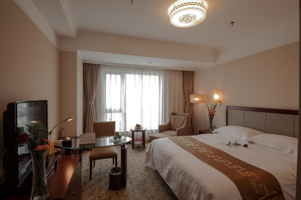 Апартаменти Inner Mongolia Grand Hotel 4*