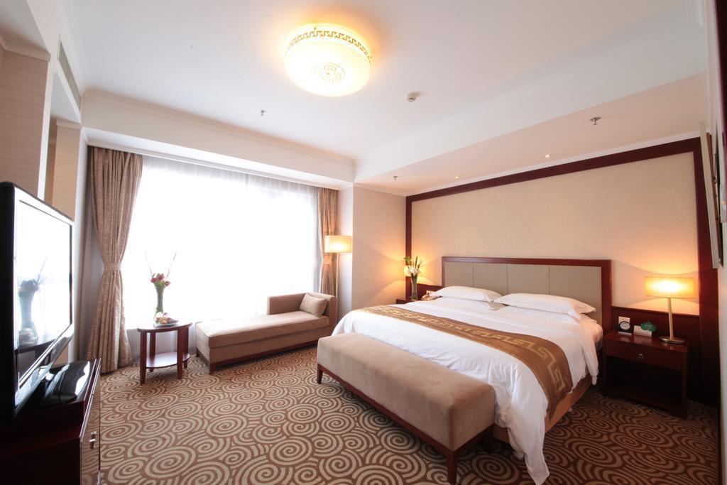 Панорама Inner Mongolia Grand Hotel 4*