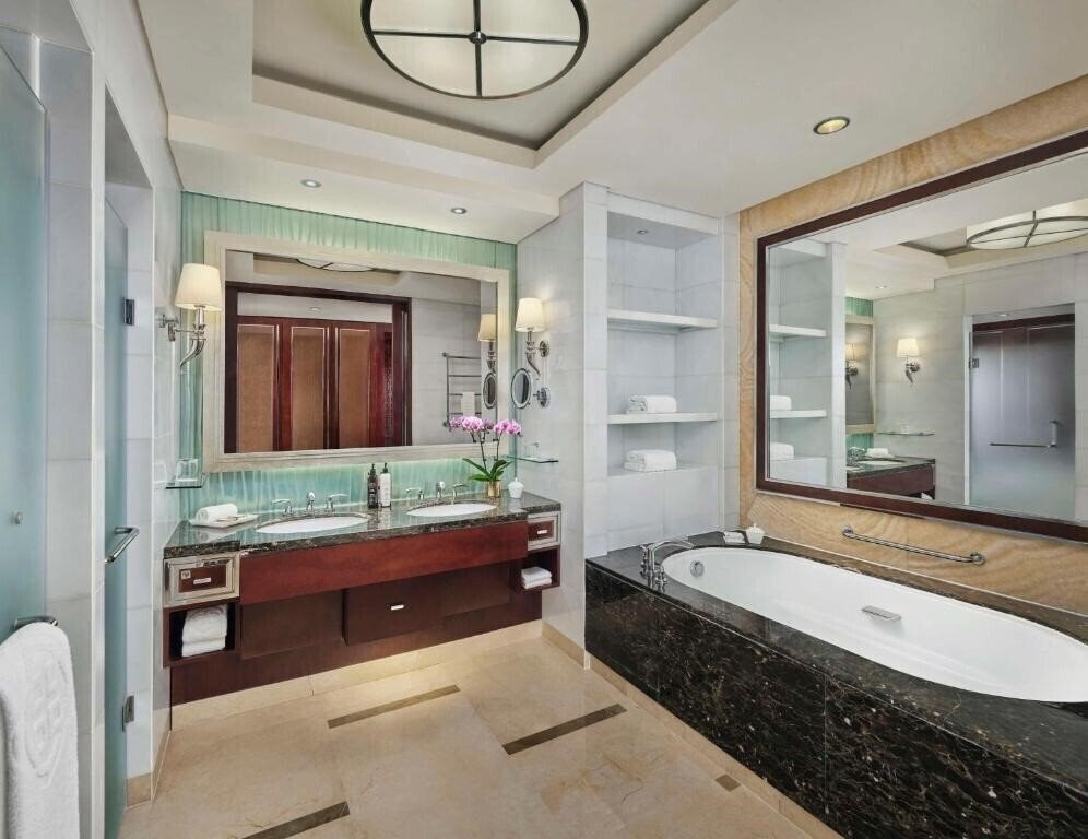 Территория China World Summit Wing Beijin 5*