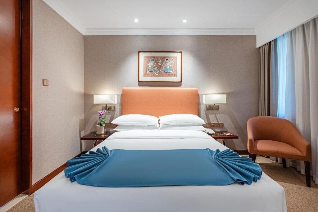 Апартаменты Feitian 4*