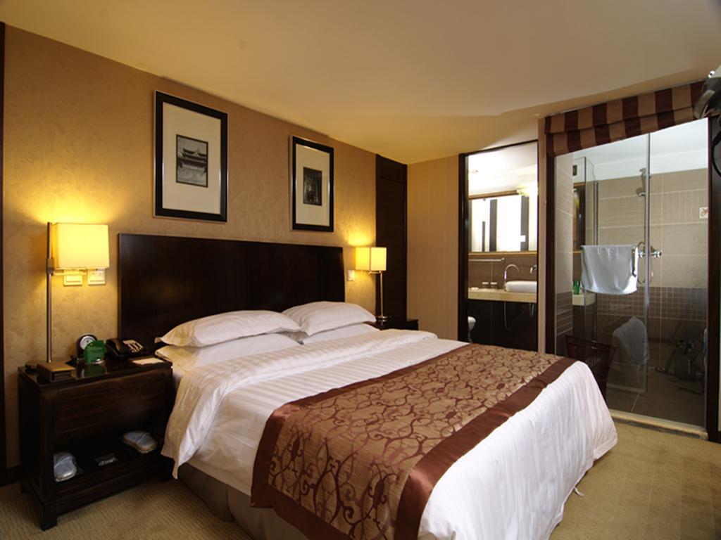 Територія JianGuo Hot Spring 4*