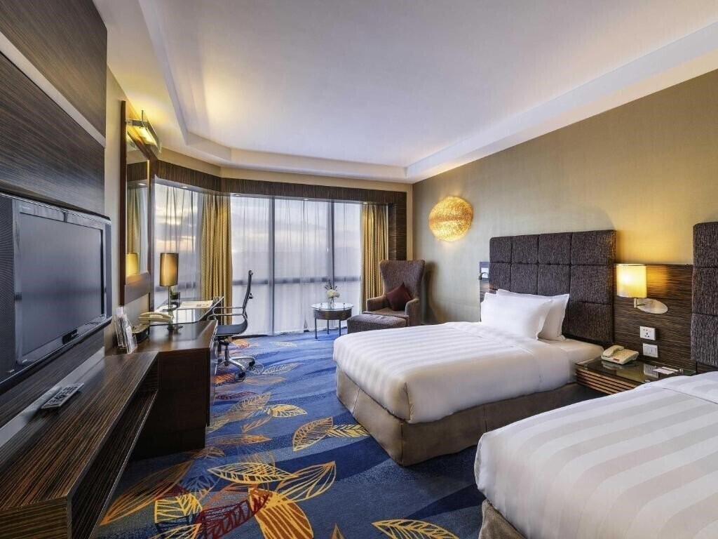 Фото Peace Hotel Beijing 4*