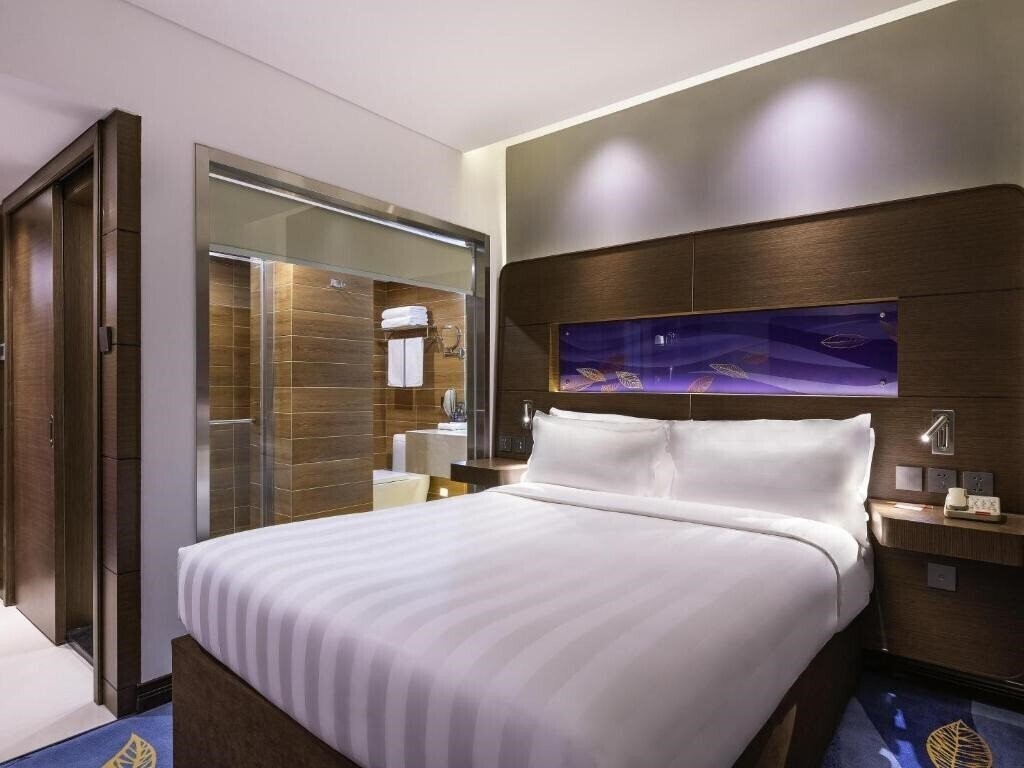 Панорама Peace Hotel Beijing 4*