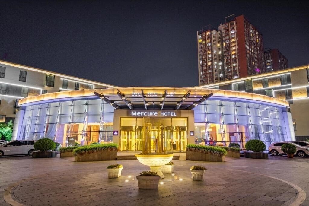 Отель Mercure Beijing City Centre Hotel 4*