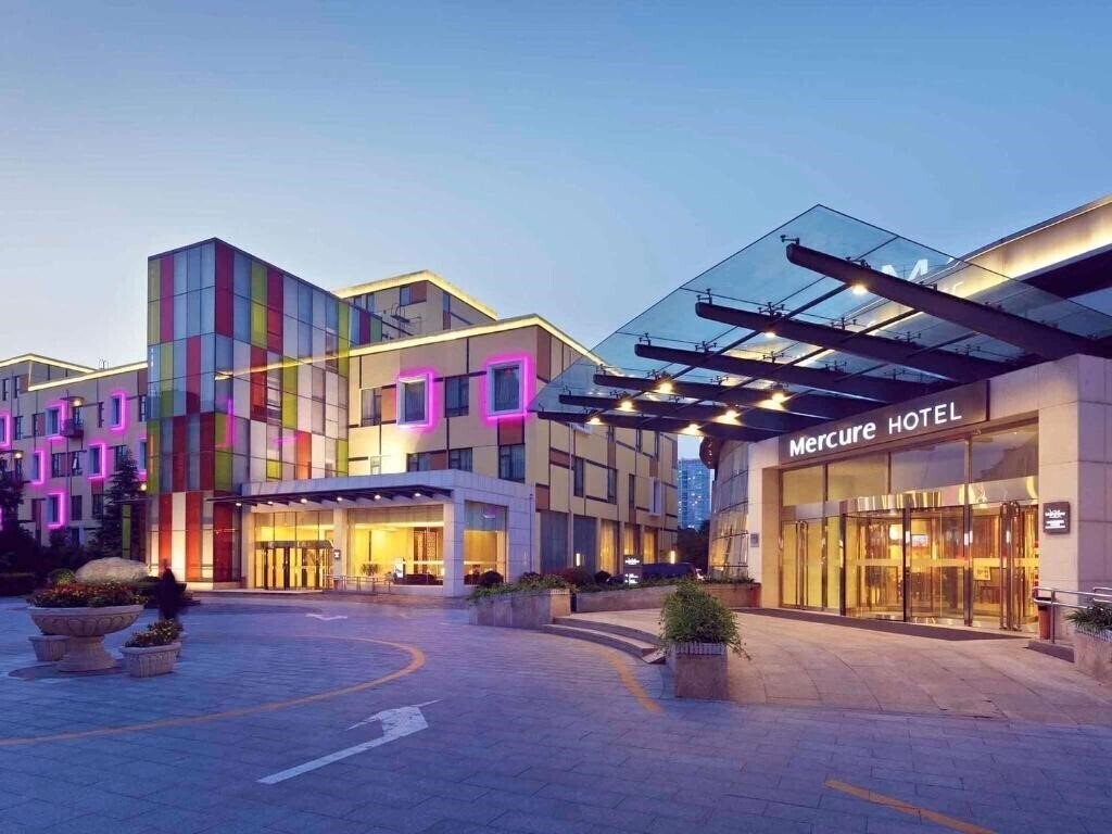 Вид Mercure Beijing City Centre Hotel 4*