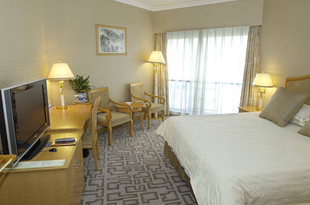 Территория Xiyuan Hotel 4*