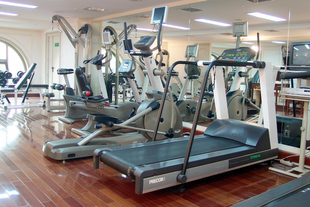 Апартаменты Grand Hotel Beijing 5*