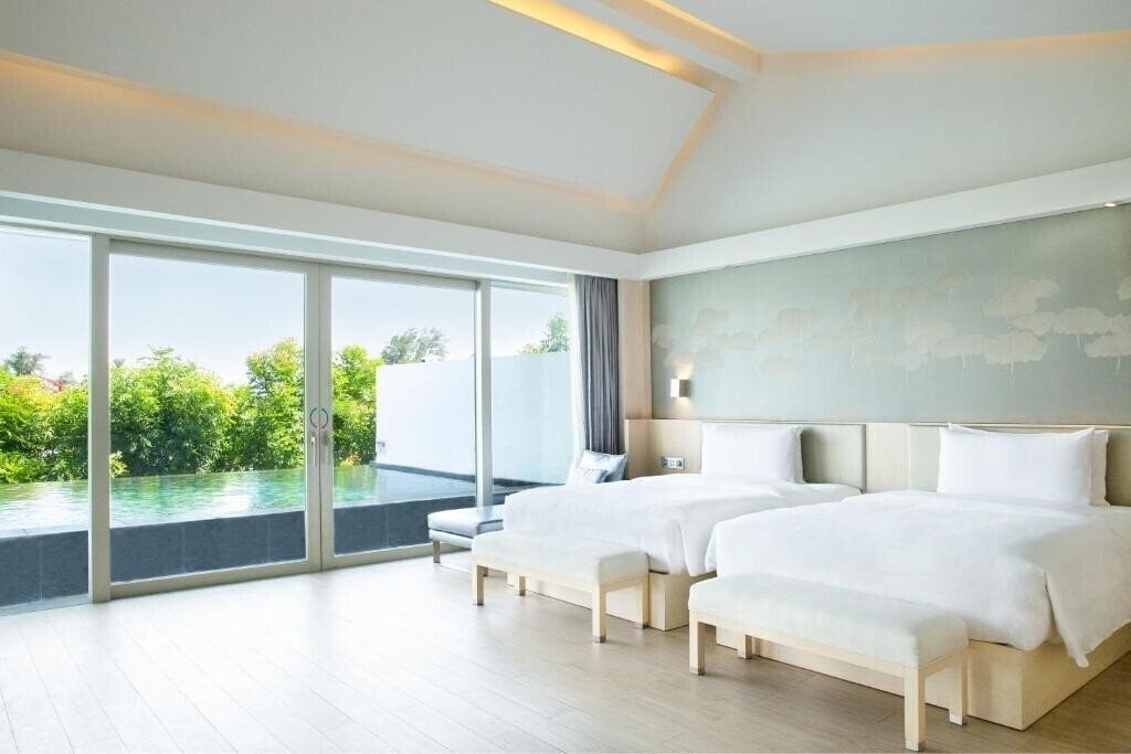 Панорама Palace Resort Yalong Bay 4*
