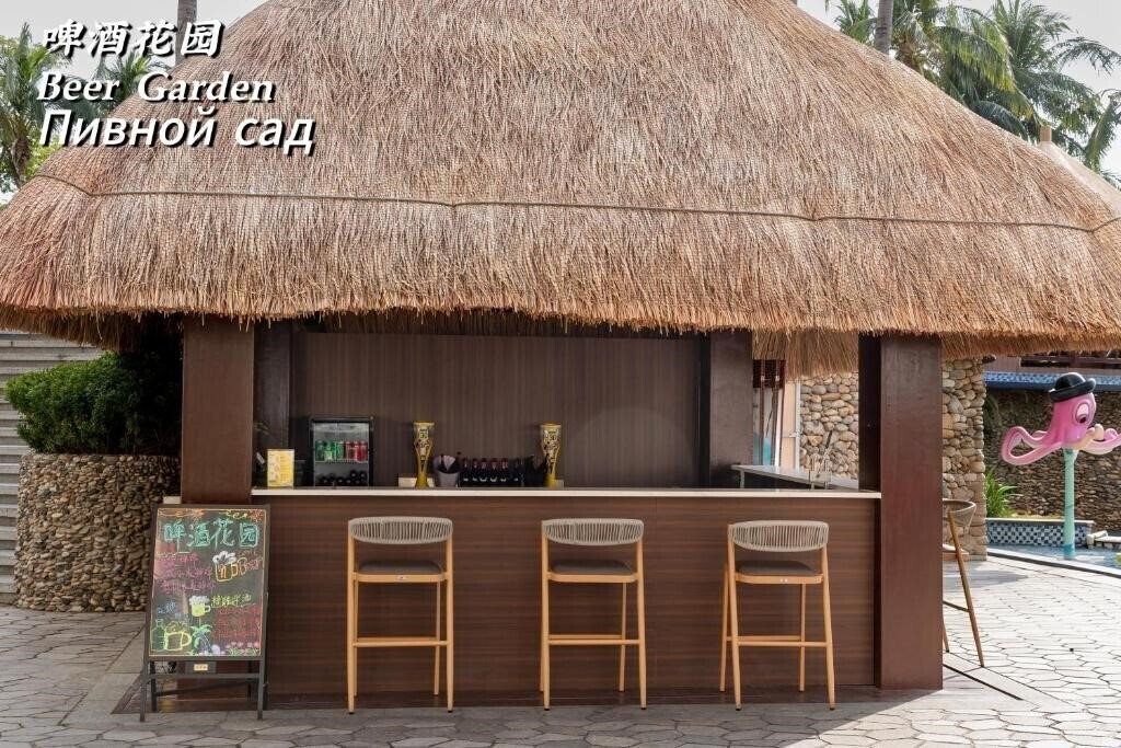 Территория Holiday Inn Sanya Bay Resort Hotel 5*