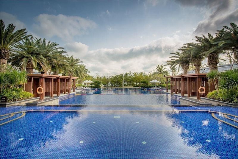 Апартаменти Jinghai Hotel & Resort 5*