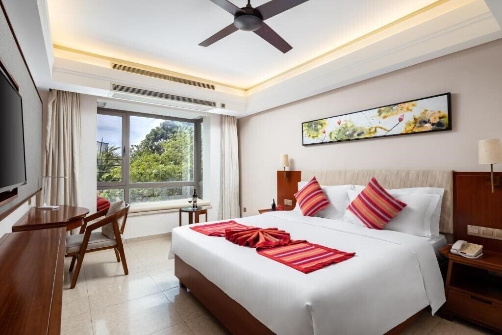 Вид Sea Cube Resort Sanya 4*
