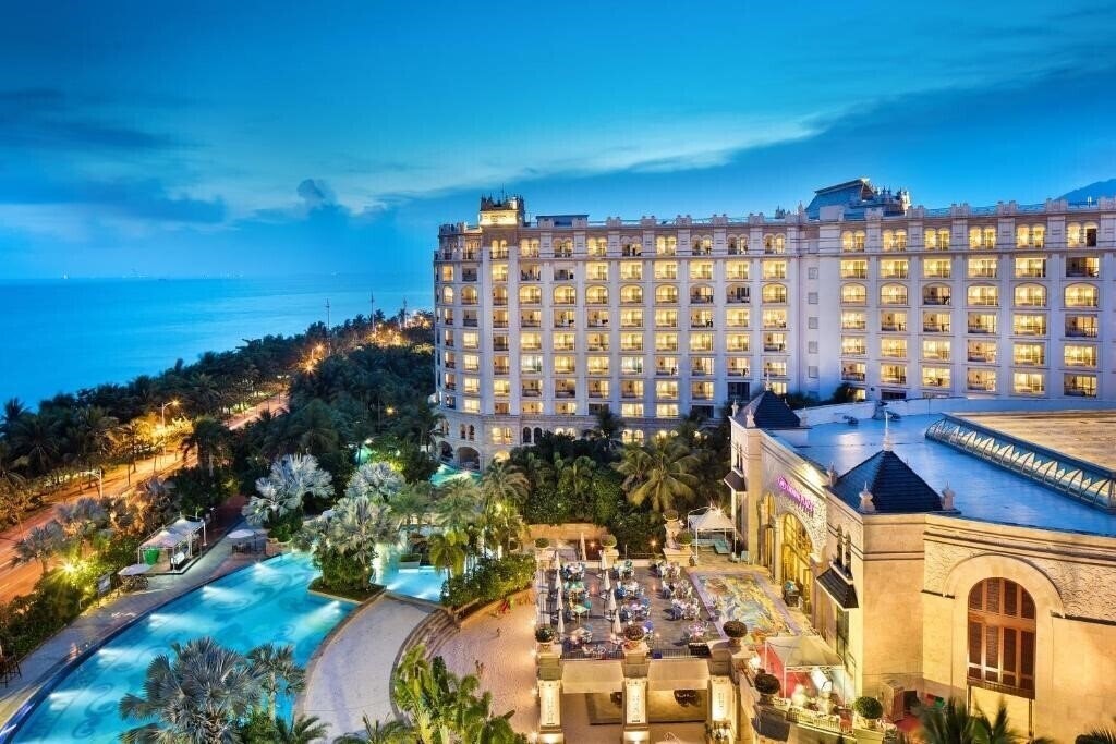 Фото Crowne Plaza Resort Sanya Bay 5*