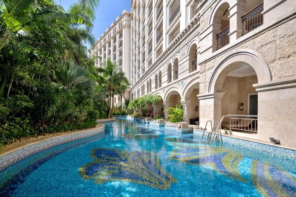 Картинка Crowne Plaza Resort Sanya Bay 5*