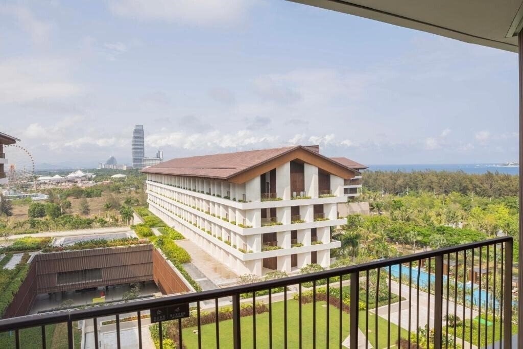 Территория The Taikang Sanya, A Tribute Portfolio Resort 5*
