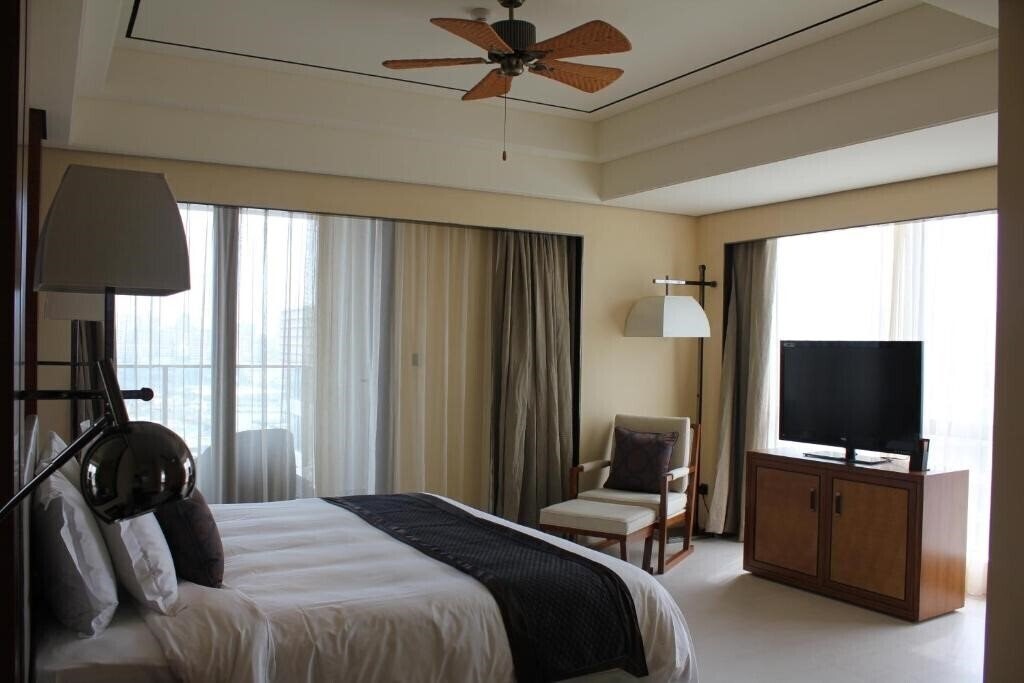 Панорама Crowne Plaza Sanya City Center 5*