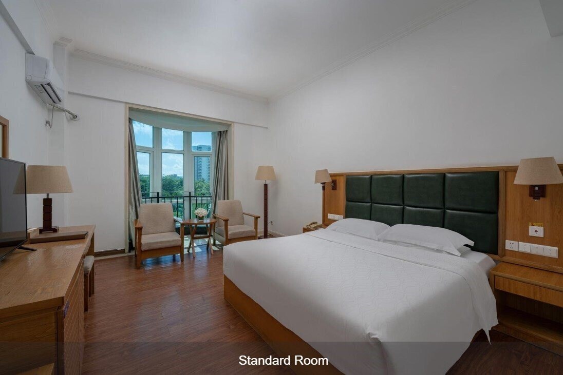 Апартаменты Sanya Huayuan Hot Spring Seaview Resort 4*