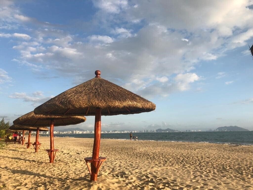 Вид Best Western Sanya International Boutique Resort Hotel 5*