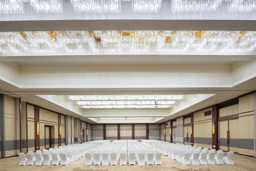 Апартаменти Grand Mercure Sanya Yalong Bay (ex. Huayu Resort & Spa Yalong Bay) 5*