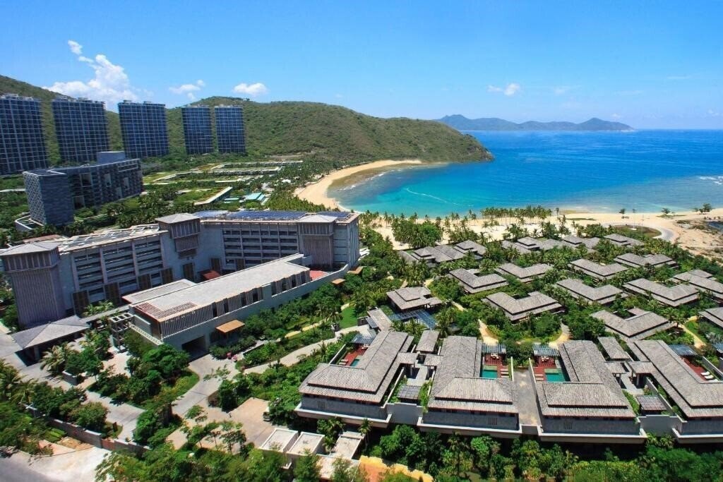 Отель Luhuitou Sanya Resort 5*
