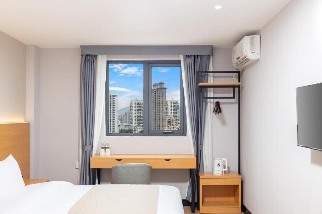 Вид Guan Hai Lou Hotel 3*