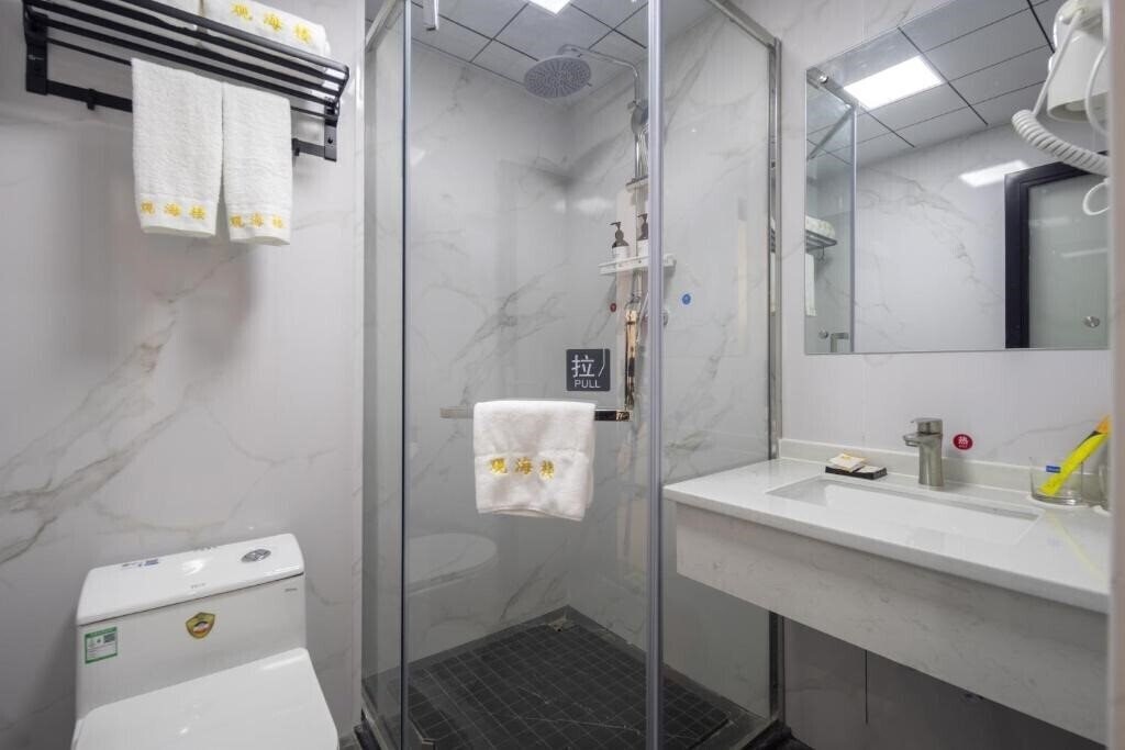 Территория Guan Hai Lou Hotel 3*