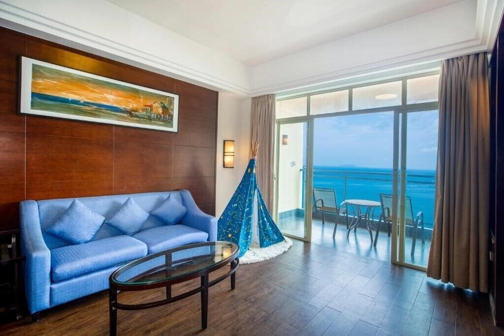 Вид Sanya Shengyi Seaview Hotel 5*
