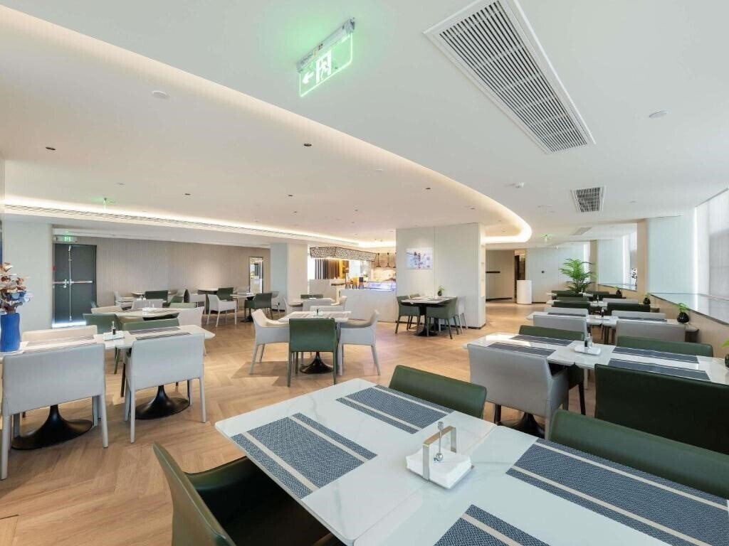Изображение Novotel Sanya Phoenix International Airport 4*