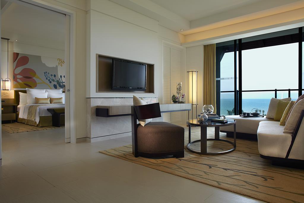 Панорама Renaissance Sanya Resort & Spa 5*