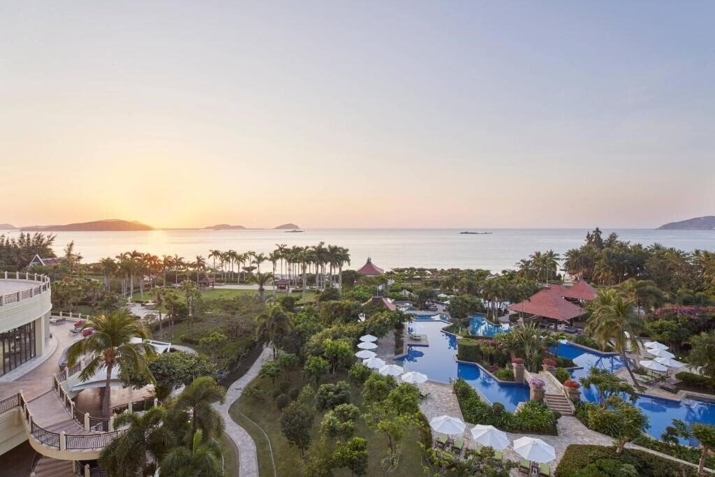 Отель Marriott Sanya Resort & SPA 5*