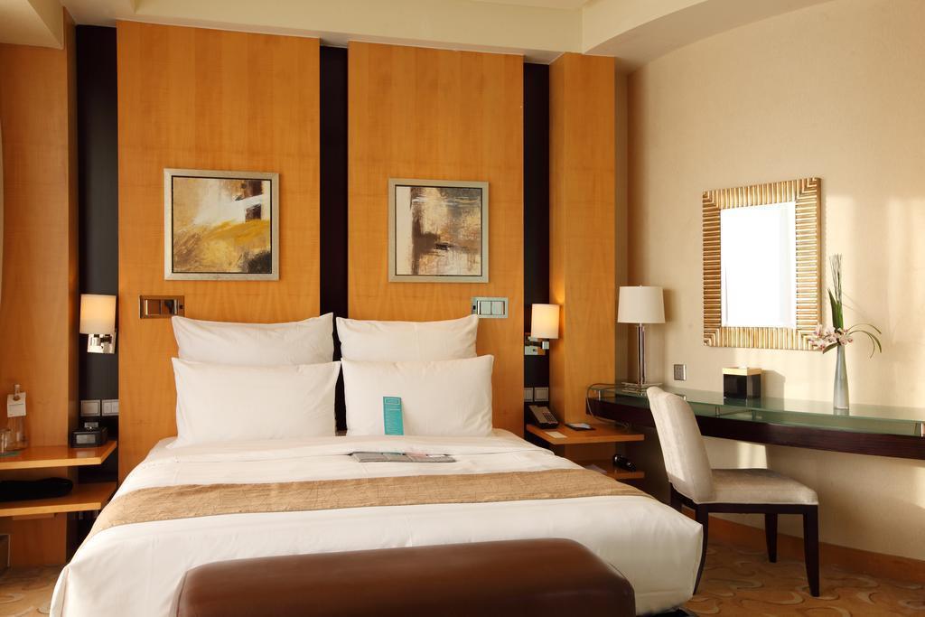 Апартаменти Le Royal Meridien Shanghai 5*