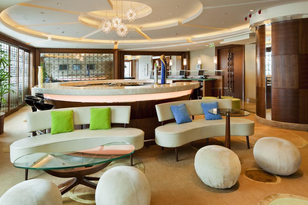 Територія Crowne Plaza Shanghai Fudan 5*