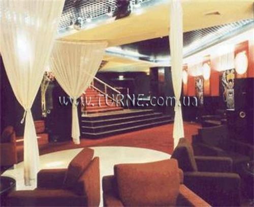 Апартаменти Oasis Tower 3*