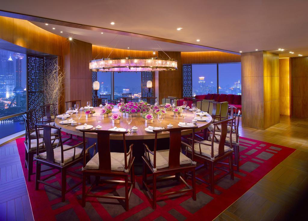 Вид Hyatt On The Bund 5*