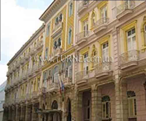 Вид Mercure Sevilla 4*