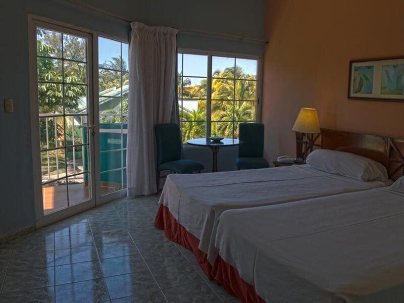 Апартаменти Barselo Solymar Beach Resort 5*