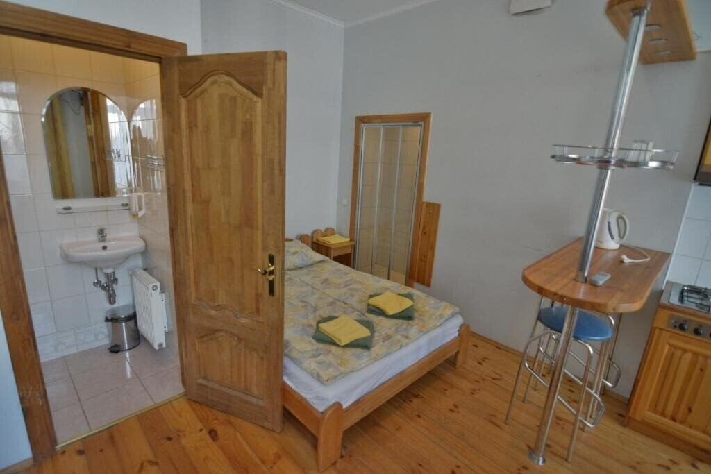 Апартаменти Hotel Multilux 3*