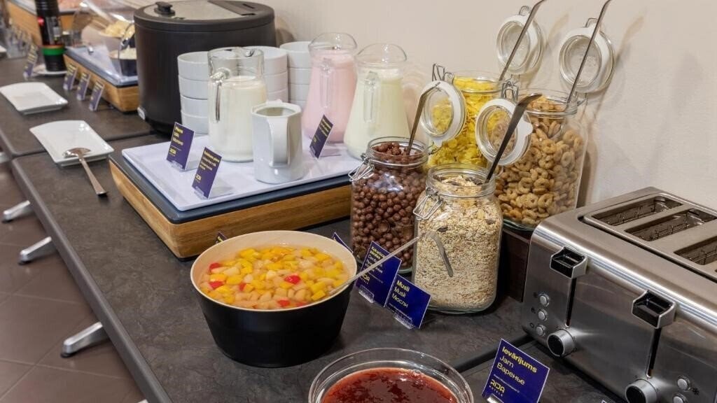 Апартаменты Kolonna Hotel Riga (ex. Kolonna) 3*