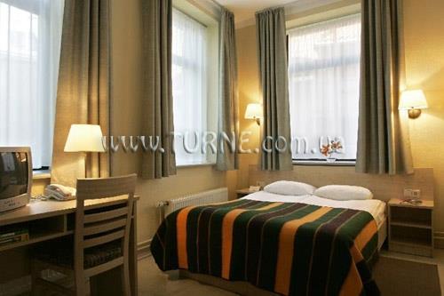 Готель Kolonna Hotel Brigita 3*