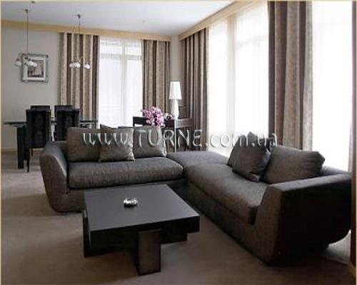 Фото Royal Square Hotel & Suites 5*